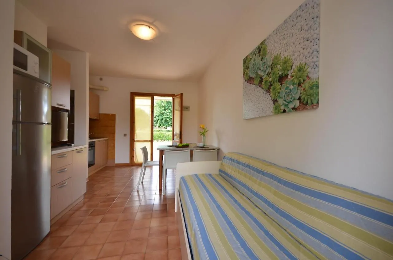 Villaggio Loriana بيبيوني شقة