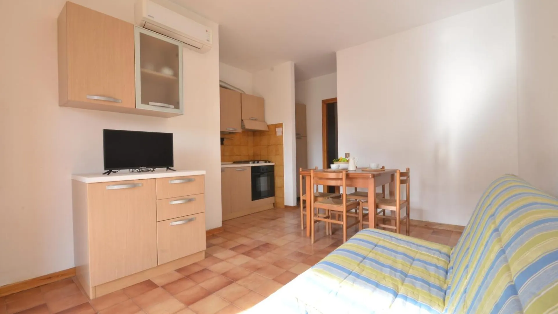 Villaggio Loriana بيبيوني 0*,  إيطاليا